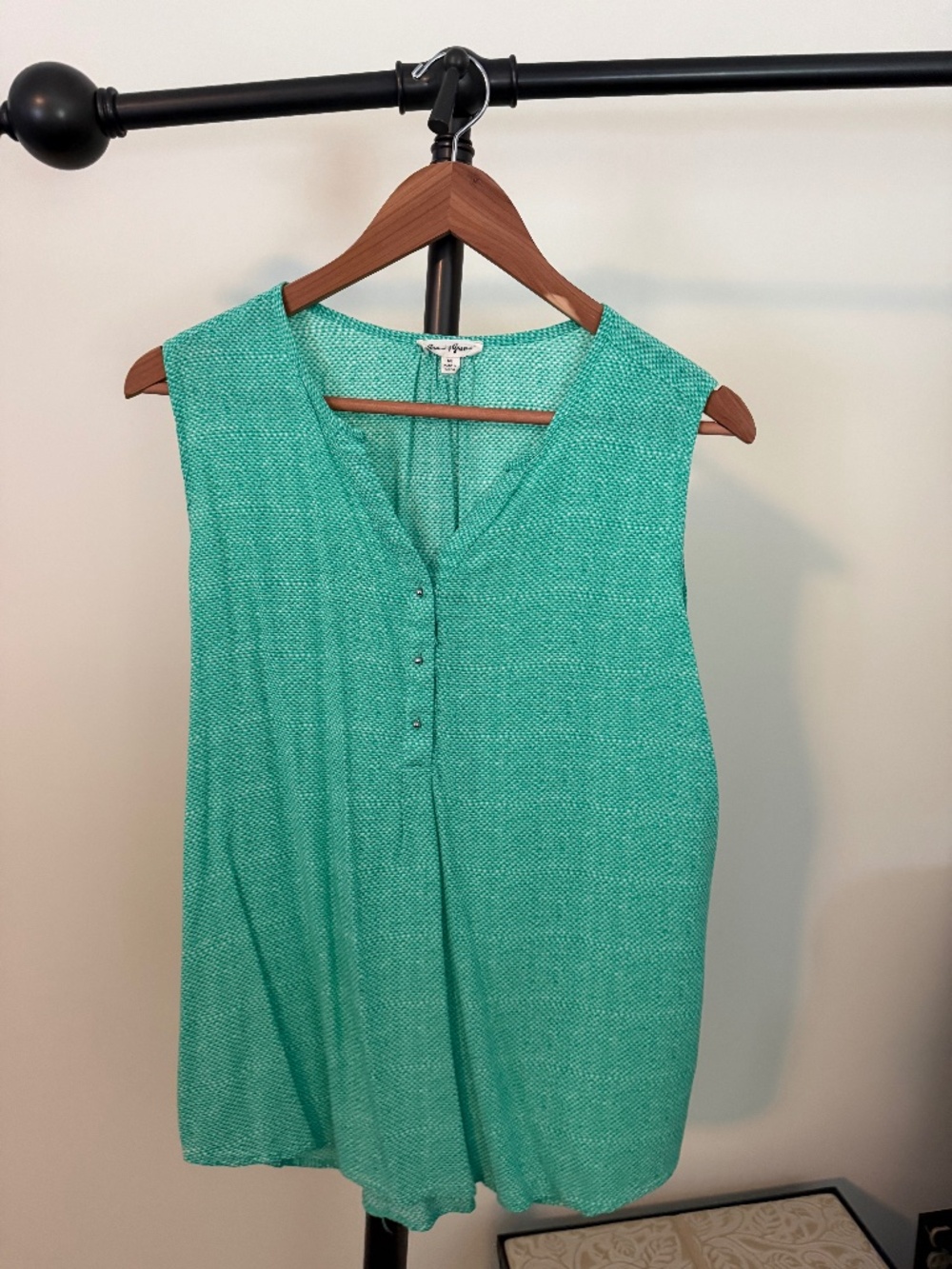 Grand & Greene Mint Green Patterned Henley Sleeveless Blouse Top Size M